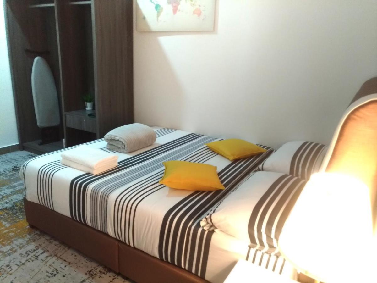 Golden Troika Kota Bharu - 2 Bedrooms Dış mekan fotoğraf